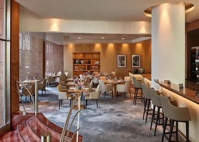 Hilton Frankfurt Centre Hotel 5*